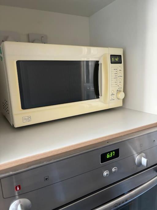 Quiet Central Apartment For Upto 4 People Edimburgo Esterno foto