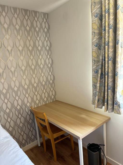 Quiet Central Apartment For Upto 4 People Edimburgo Esterno foto